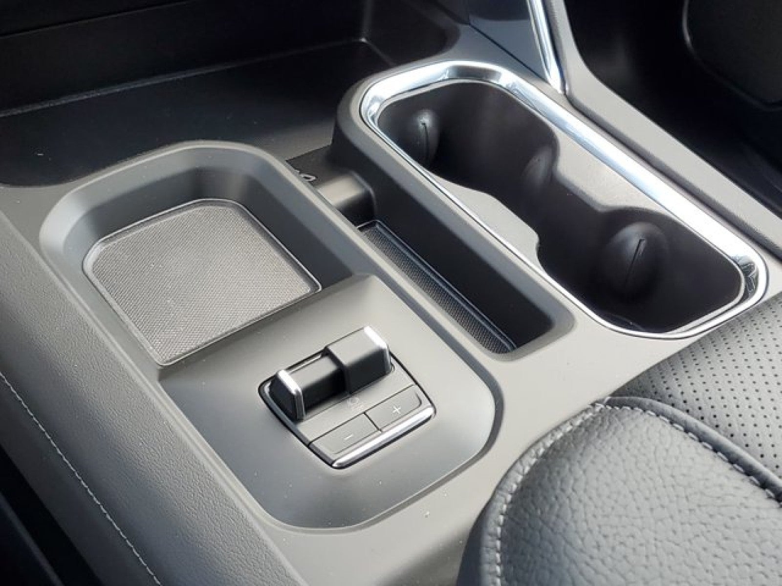 2026 GMC Sierra 2500HD Denali - Photo 59