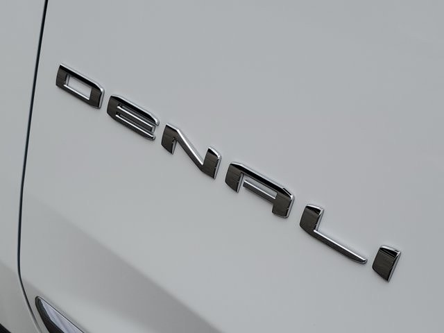 2026 GMC Yukon XL Denali Ultimate - Photo 6