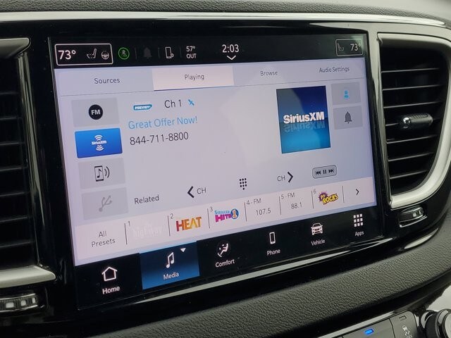 2024 Chrysler Pacifica Touring L - Photo 17