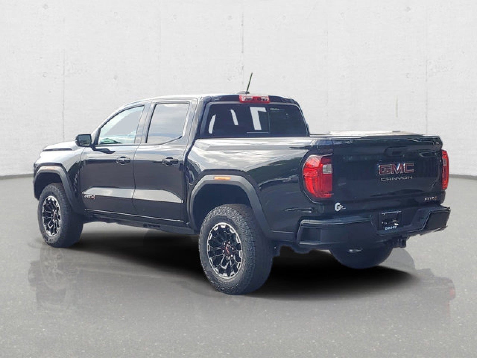 2026 GMC Canyon AT4 - Photo 35