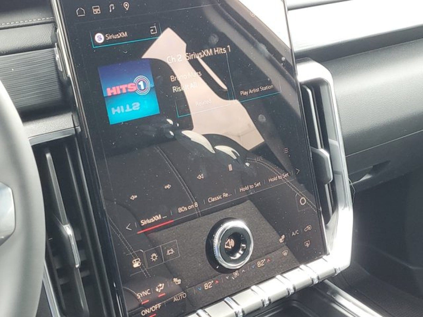 2026 GMC Acadia Elevation - Photo 52