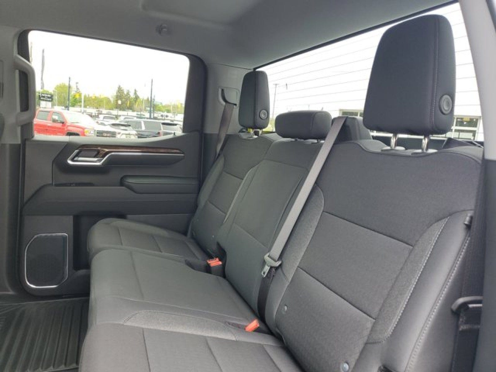 2026 GMC Sierra 1500 SLE - Photo 68
