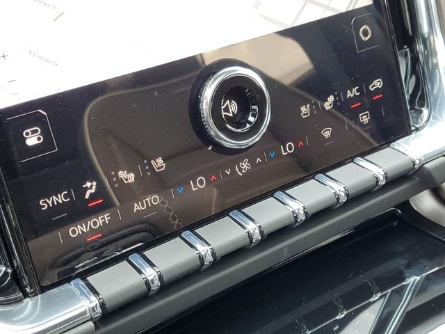 2026 GMC Yukon XL Denali Ultimate - Photo 22