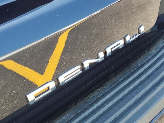 2024 GMC Yukon Denali - Photo 6