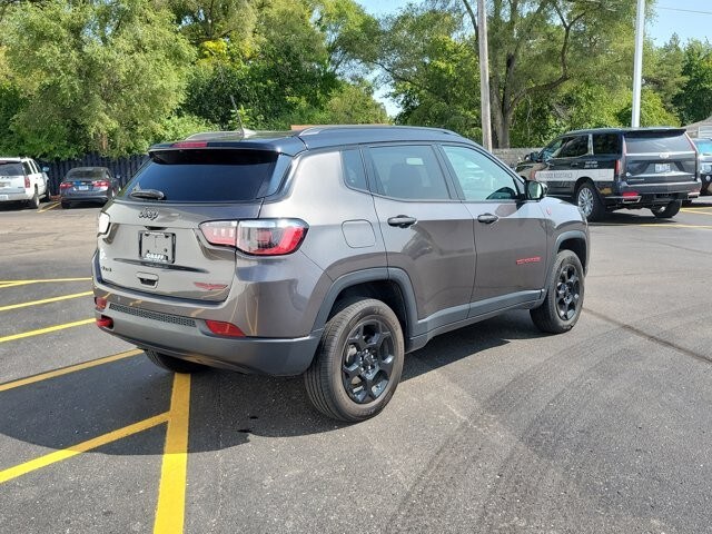 2023 Jeep Compass Trailhawk photo 3