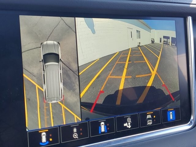 2024 GMC Yukon Denali - Photo 21