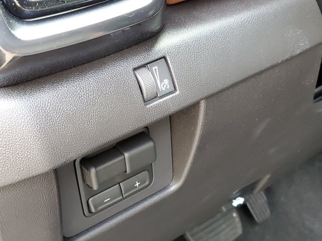 2026 GMC Canyon AT4 - Photo 8