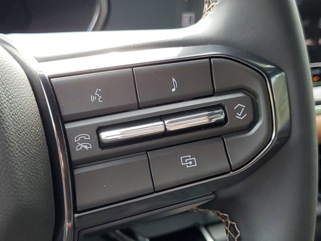 2026 GMC Canyon AT4 - Photo 12