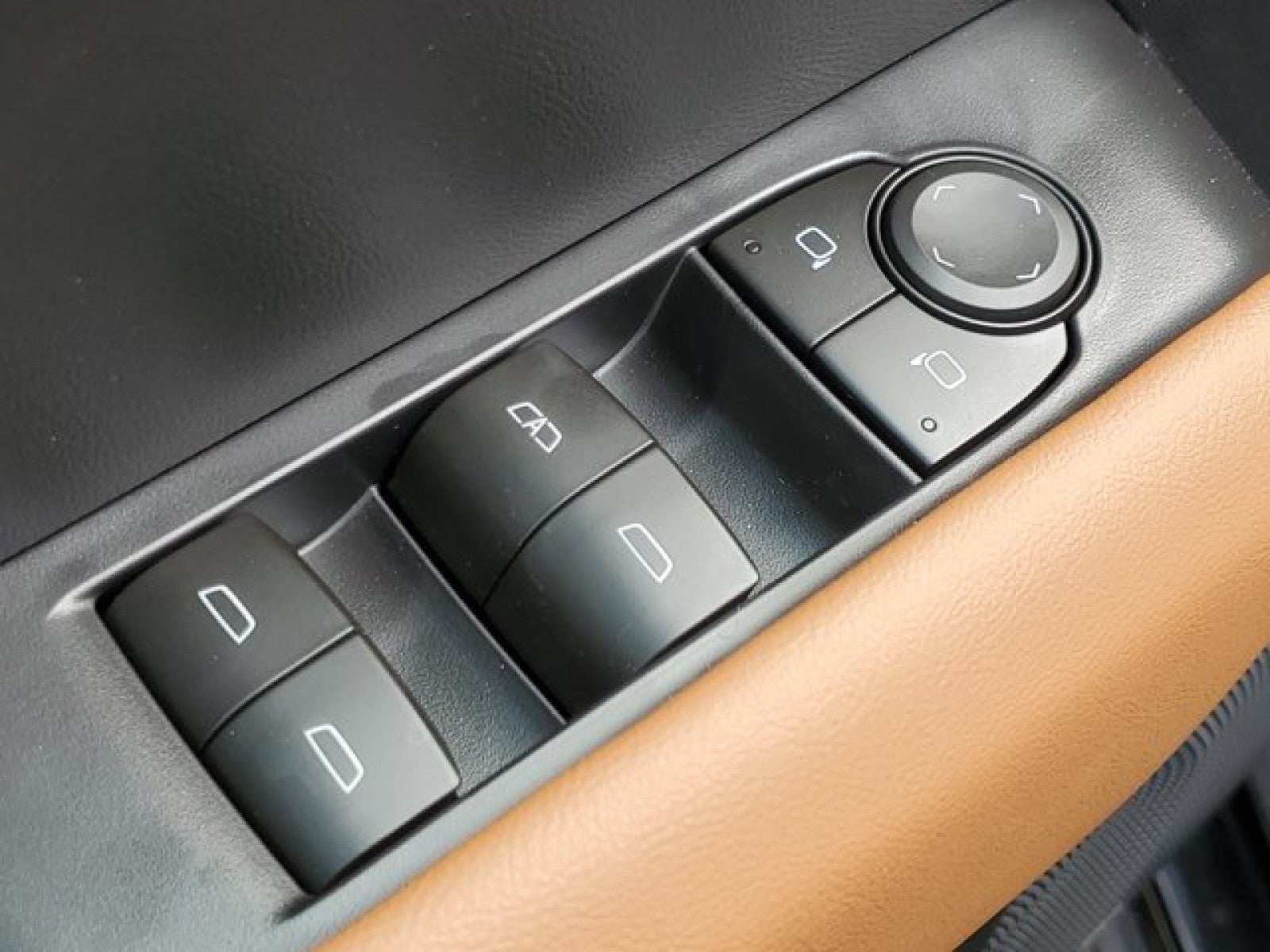 2026 GMC Canyon AT4 - Photo 57