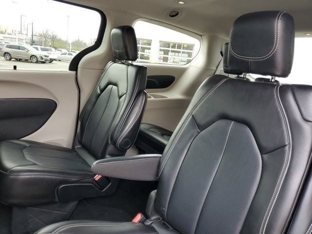 2024 Chrysler Pacifica Touring L - Photo 31