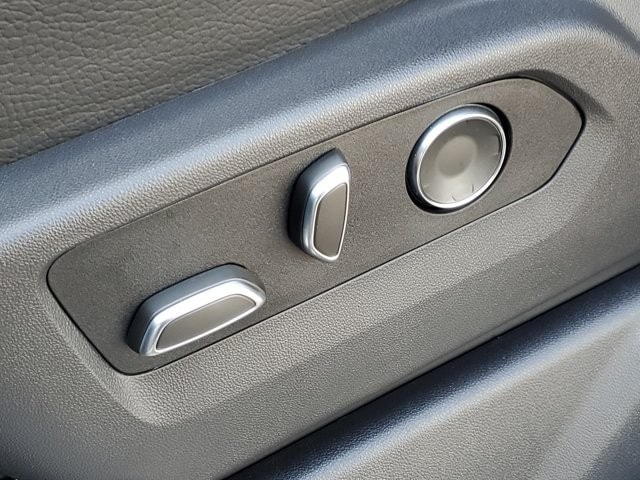 2026 GMC Sierra 2500HD Denali - Photo 10