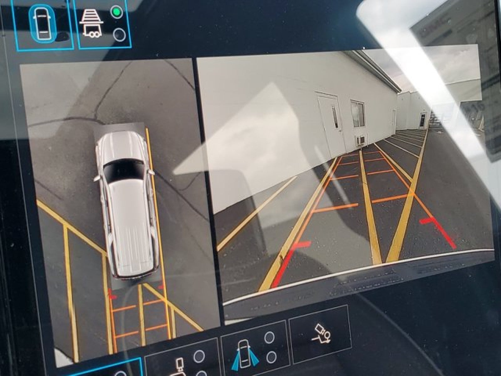 2026 GMC Yukon XL Denali Ultimate - Photo 59