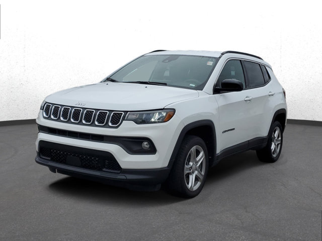 Used 2024 Jeep Compass Latitude with VIN 3C4NJDBN4RT604850 for sale in Mount Pleasant, MI