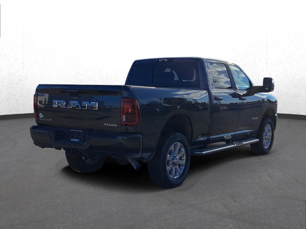 New 2025 Ram 2500 LARAMIE CREW CAB 4X4 6'4 BOX Pickup