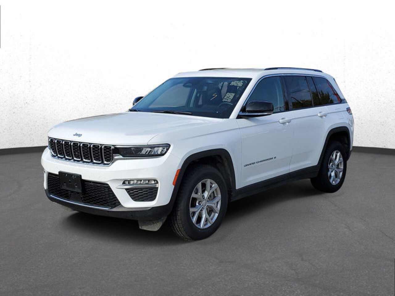 2024 Jeep Grand Cherokee Limited photo 2