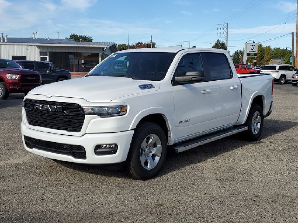 New 2026 Ram 1500 BIG HORN CREW CAB 4X4 5'7 BOX Pickup