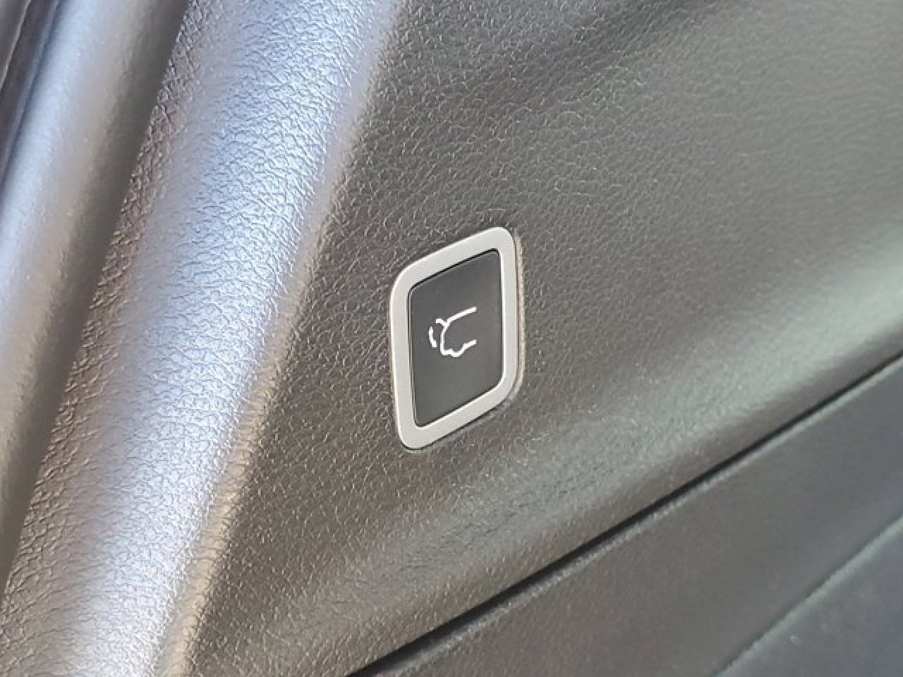2026 Chrysler Pacifica Select - Photo 36