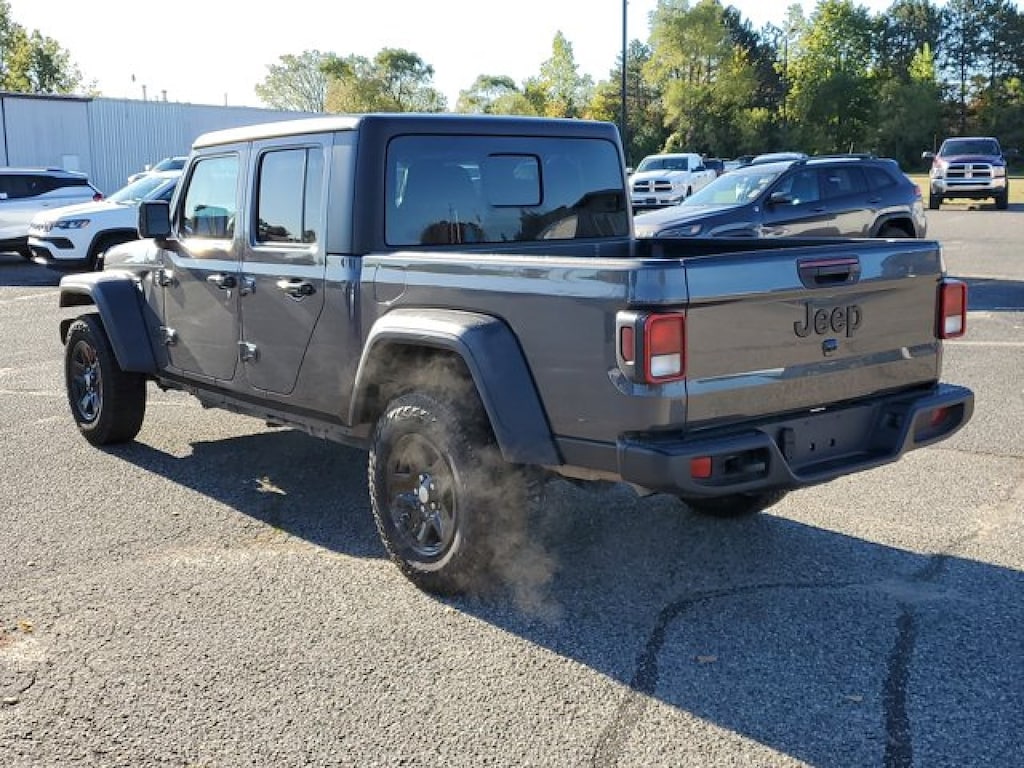 Used 2023 Jeep Gladiator Sport S Pickup Truck