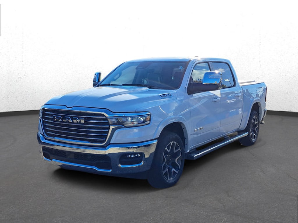 New 2026 Ram 1500 LARAMIE CREW CAB 4X4 5'7 BOX Pickup