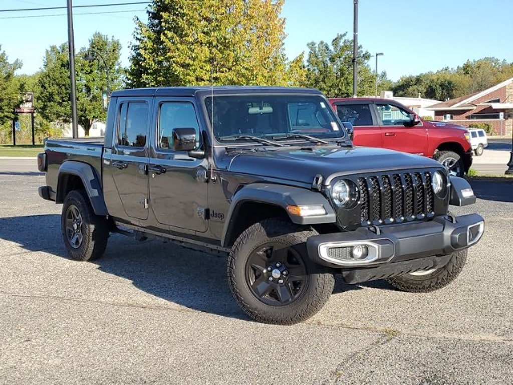 Used 2023 Jeep Gladiator Sport S Pickup Truck