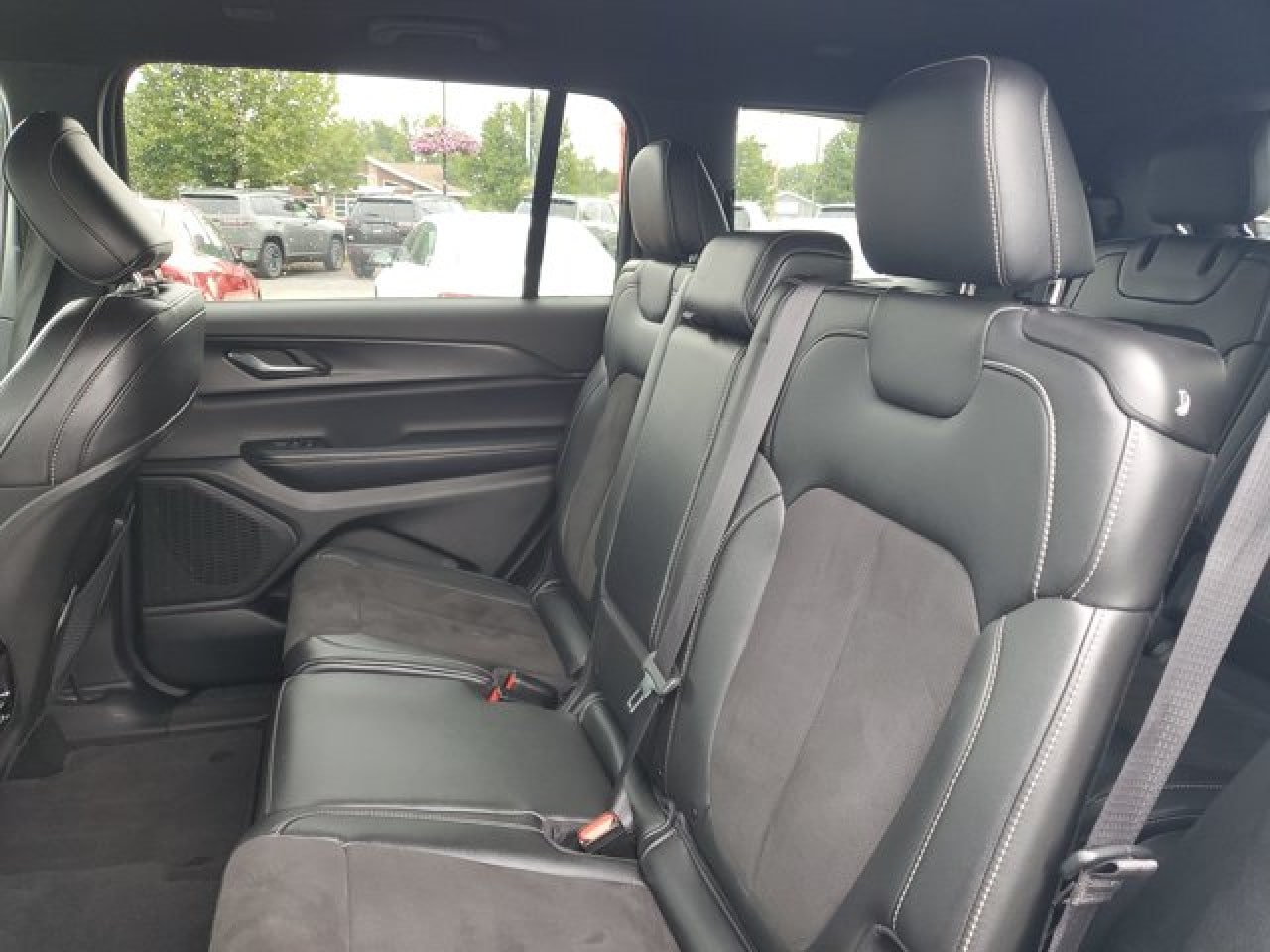 2024 Jeep Grand Cherokee L Altitude - Photo 22