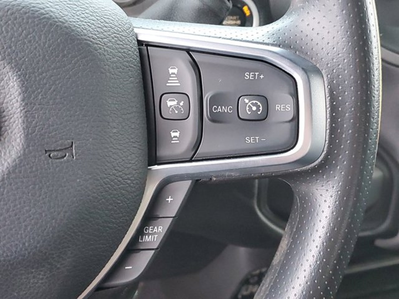 2026 RAM 3500 Tradesman - Photo 7