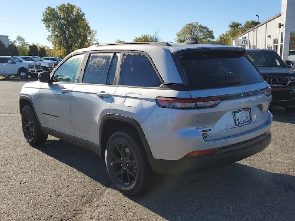 New 2025 Jeep Grand Cherokee ALTITUDE X 4X4 Sport Utility
