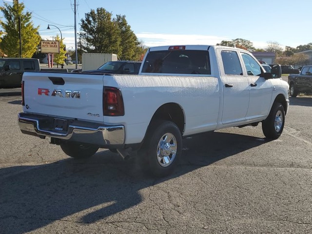New 2026 Ram 3500 TRADESMAN CREW CAB 4X4 8' BOX Pickup
