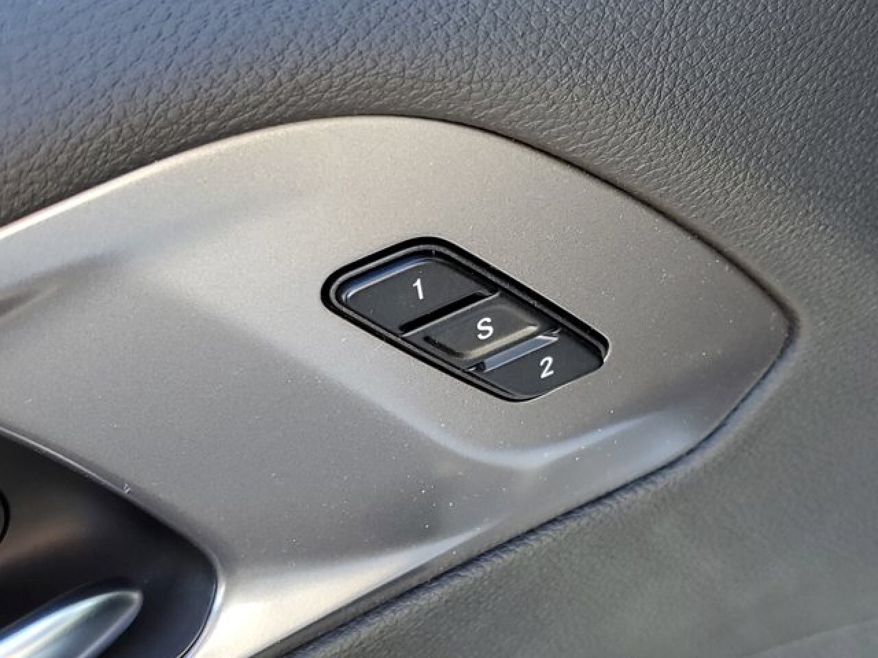 2026 Chrysler Pacifica Select - Photo 25