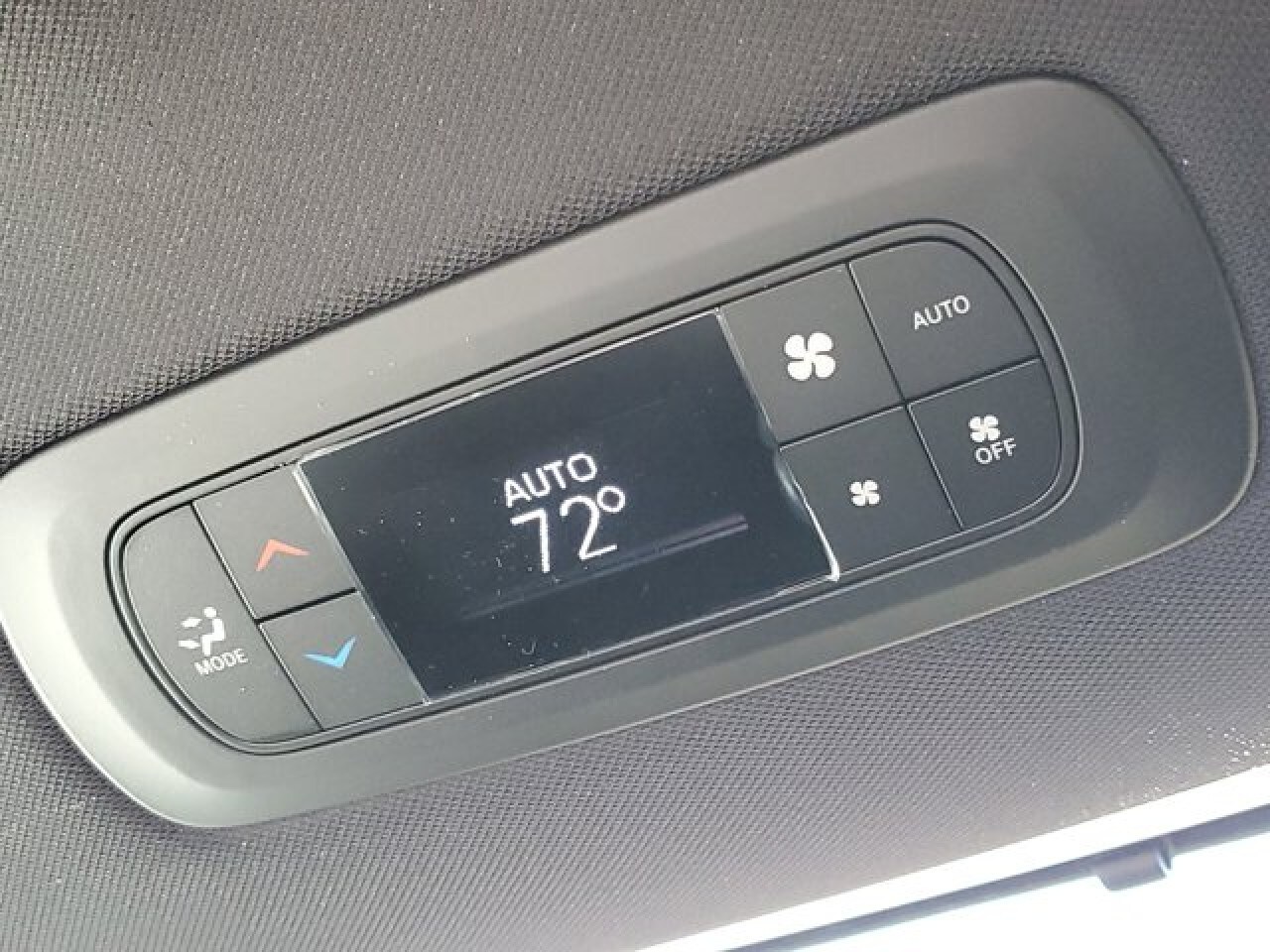 2026 Chrysler Pacifica Select - Photo 33