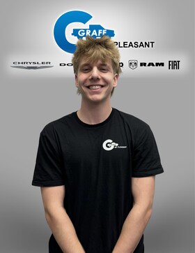 Staff member Nate Parker from ID_15d288