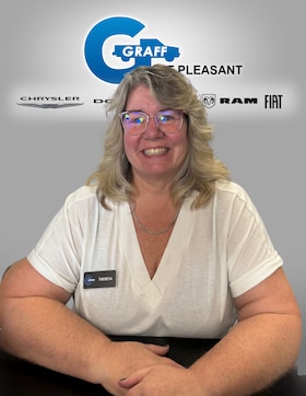 Staff member Theresa Metas from ID_92d27d