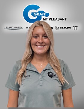 Staff member Sydney Lloyd from ID_f0fc82