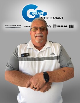 Staff member Dick Cook from ID_a75052