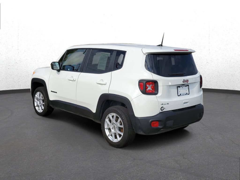 Used 2023 Jeep Renegade Latitude SUV