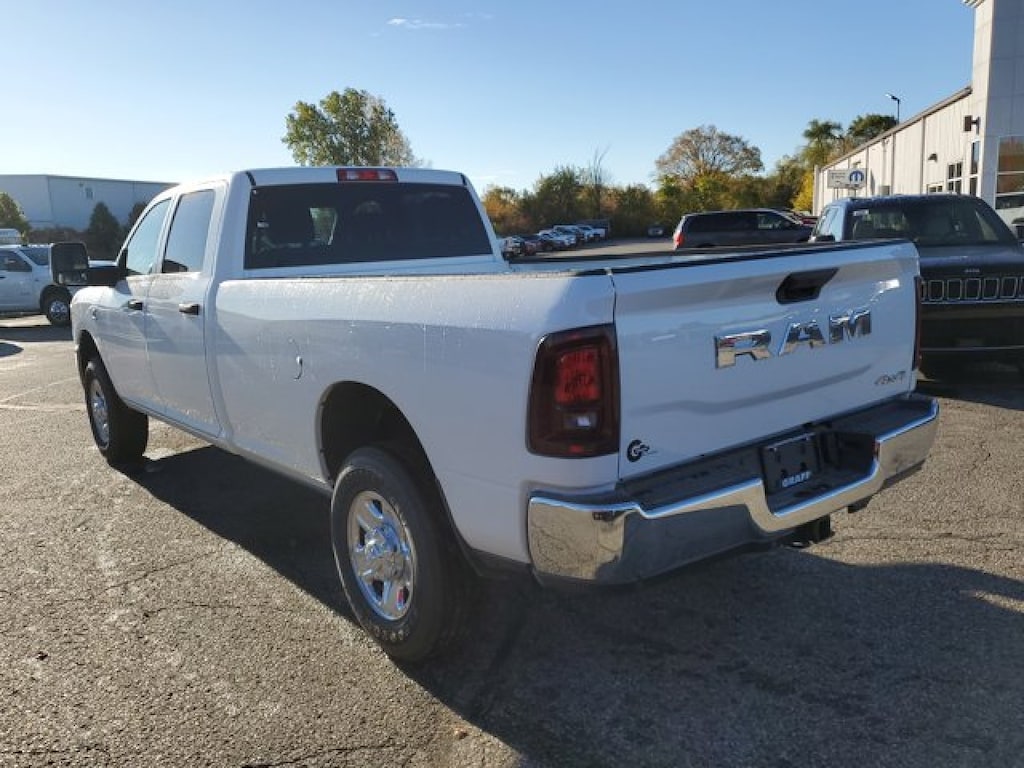 New 2026 Ram 3500 TRADESMAN CREW CAB 4X4 8' BOX Pickup