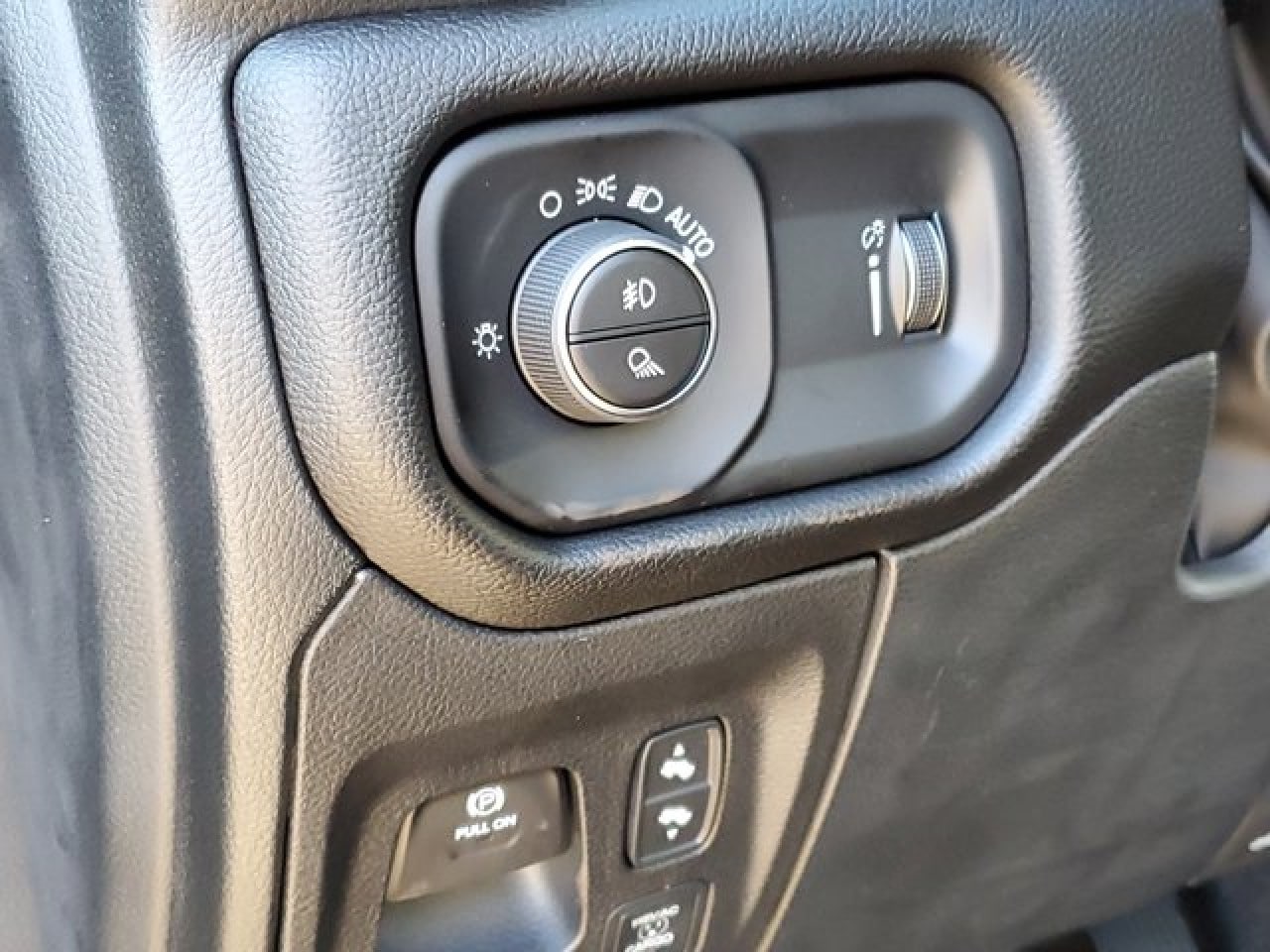 2026 RAM 1500 Big Horn/Lone Star - Photo 8