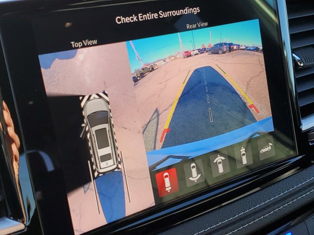 2026 Chrysler Pacifica Select - Photo 16