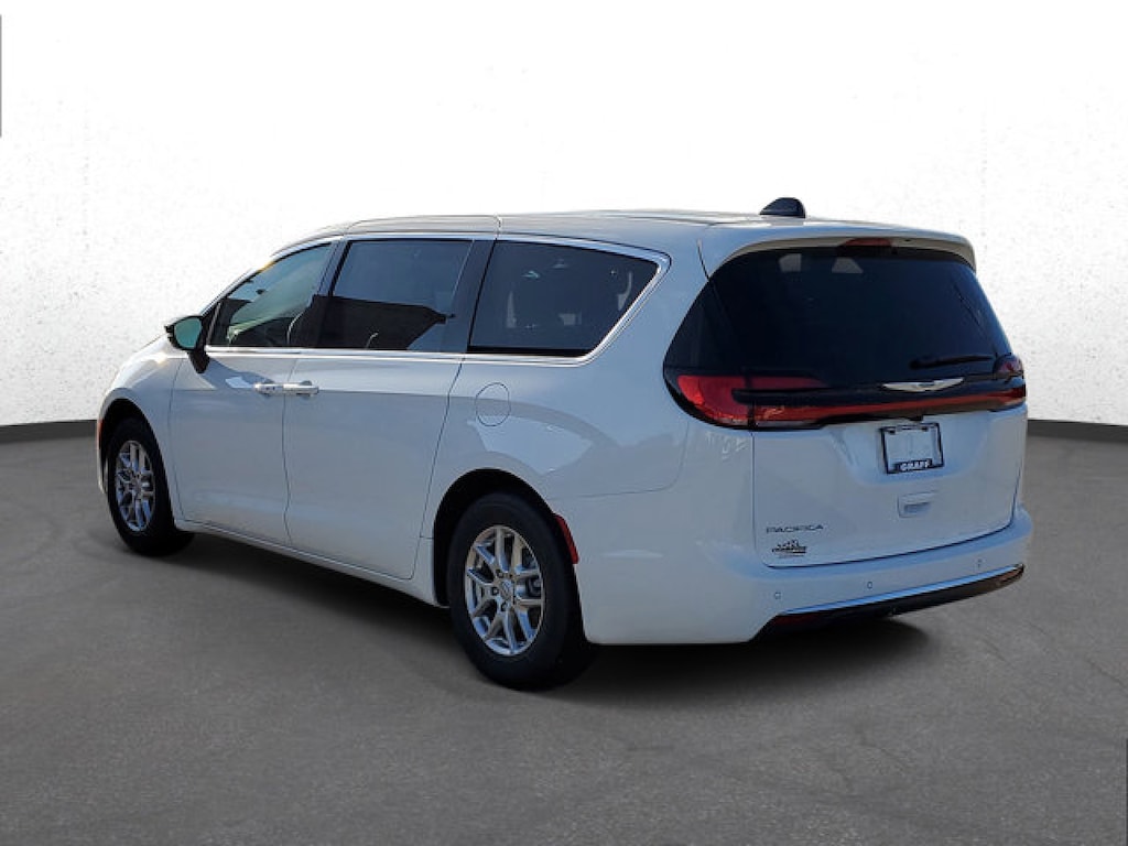New 2026 Chrysler Pacifica SELECT Passenger Van