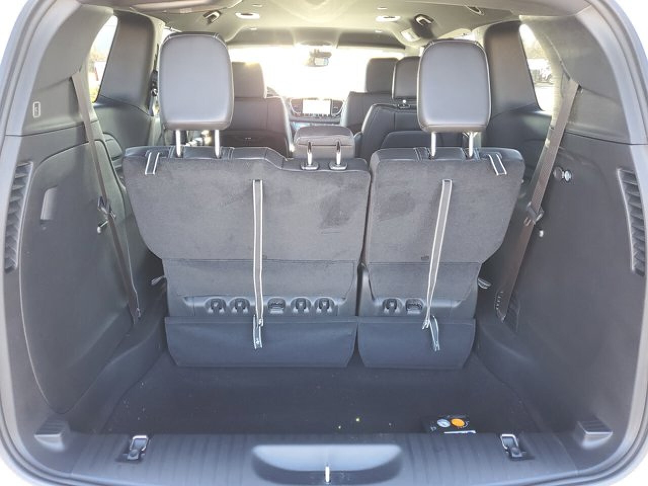 2026 Chrysler Pacifica Select - Photo 35
