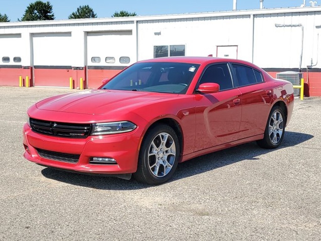 Used 2016 Dodge Charger SXT Sedan