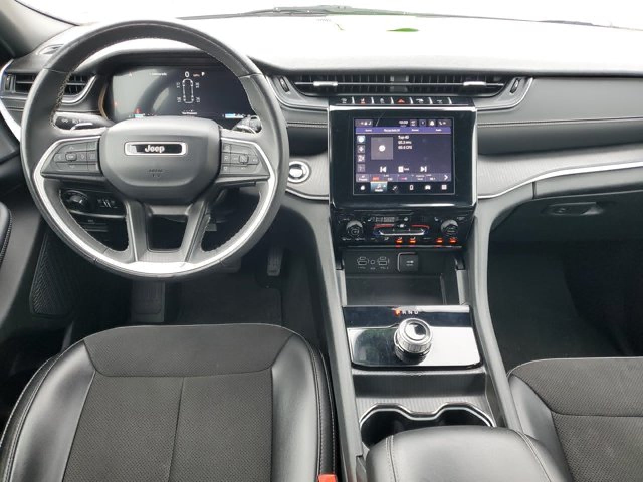 2024 Jeep Grand Cherokee L Altitude - Photo 19