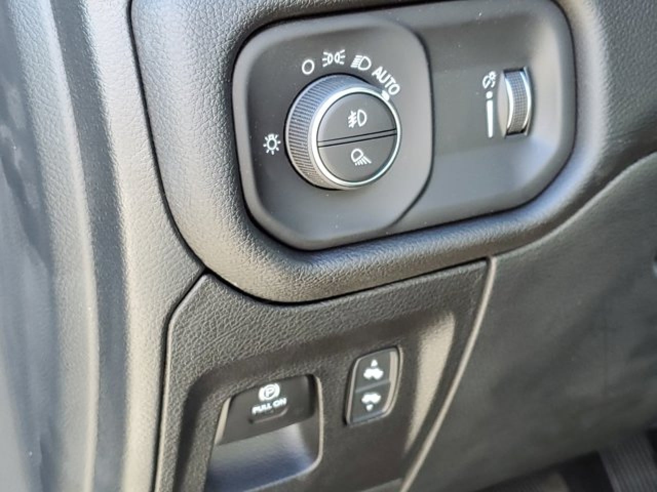 2026 RAM 1500 Big Horn/Lone Star - Photo 8
