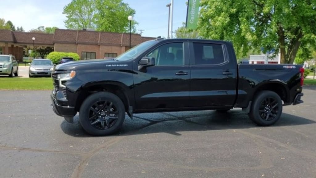 Used 2022 Chevrolet Silverado 1500 RST Truck
