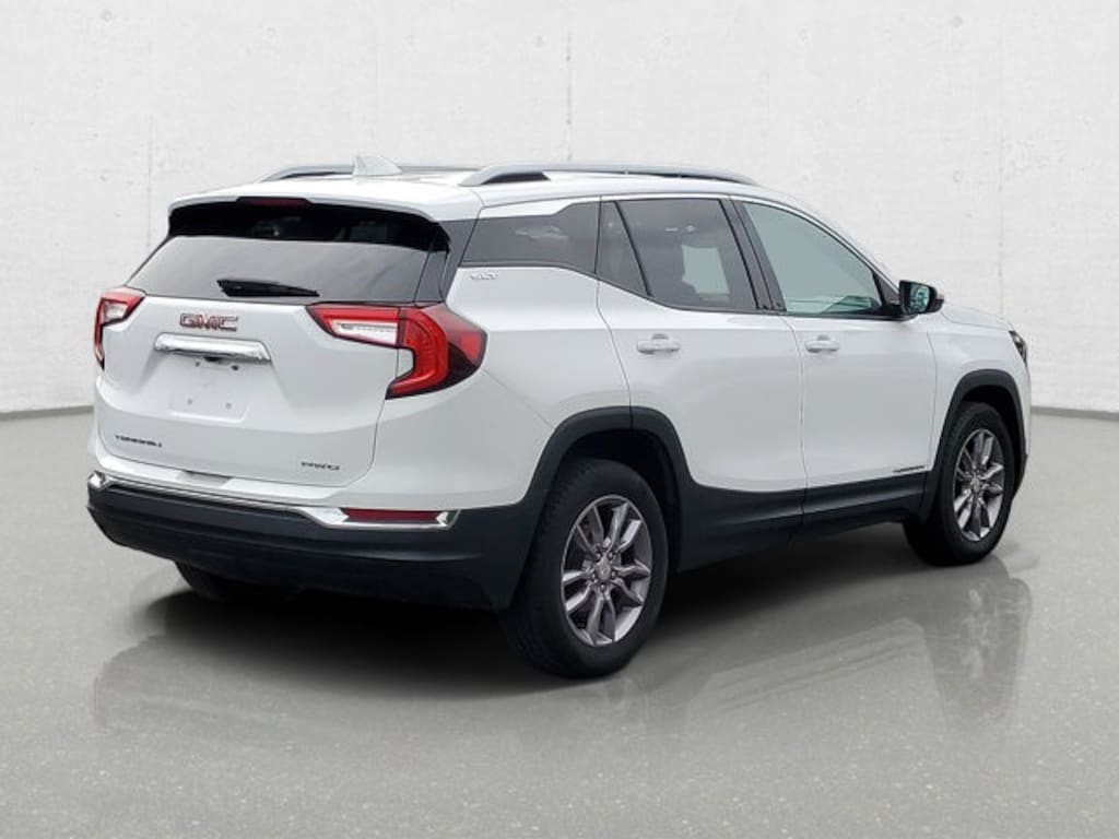 Used 2023 GMC Terrain SLT SUV