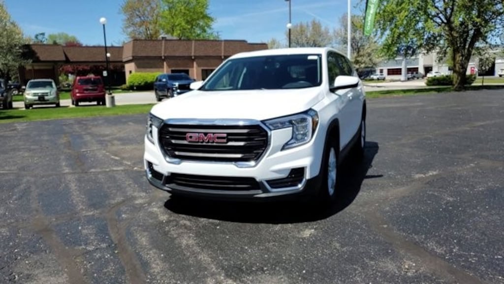 Used 2024 GMC Terrain SLE SUV