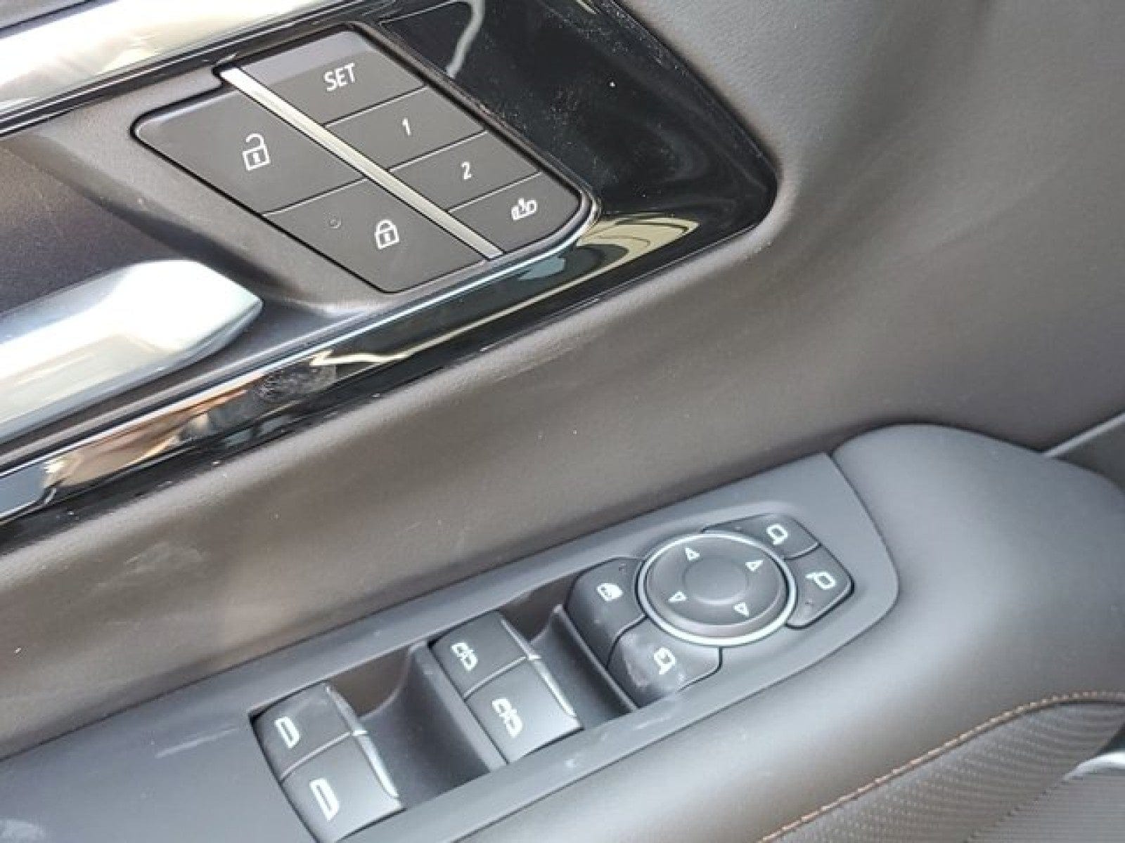 2025 Chevrolet Suburban High Country - Photo 61