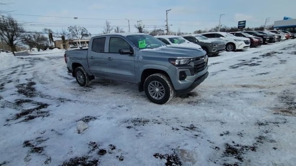 Used 2025 Chevrolet Colorado WT/LT Truck
