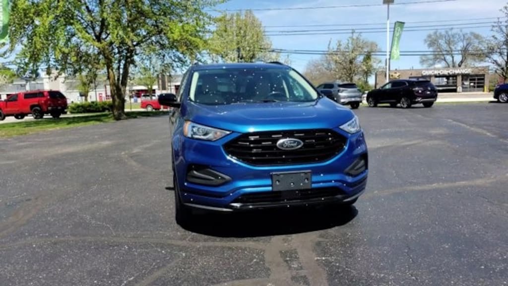 Used 2022 Ford Edge SE SUV