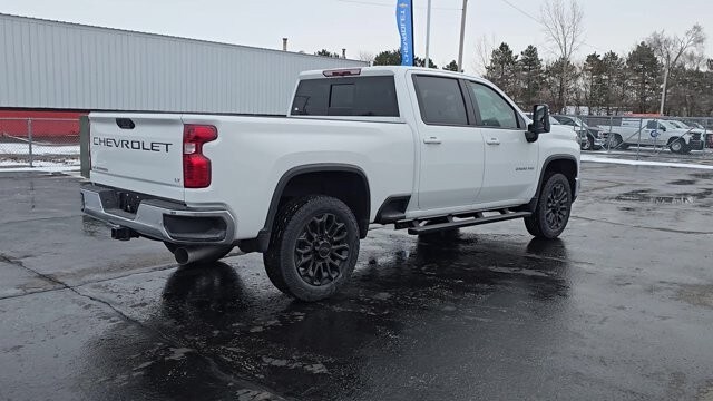 2025 Chevrolet Silverado 2500 HD LT - Photo 8